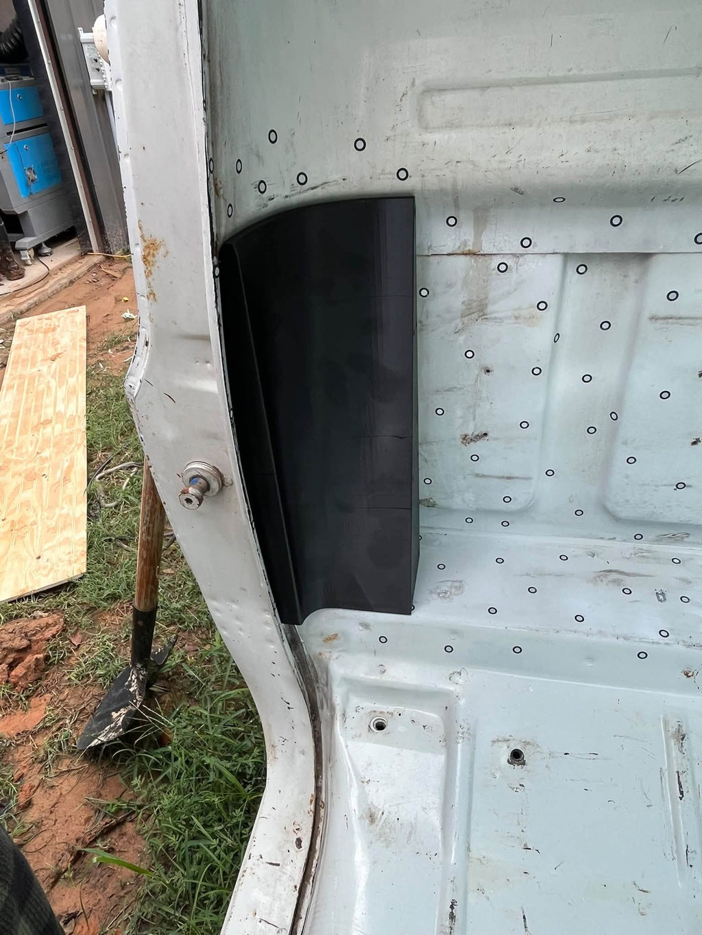 73-87 C10 Contoured corner panels for sub enclosure