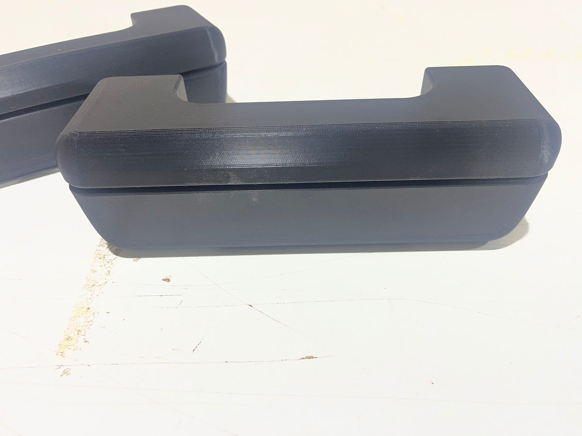 Magnetic Clamshell Armrests | Custom Truck, Hot Rod & Restomod Armrest Handles | 9 Inch